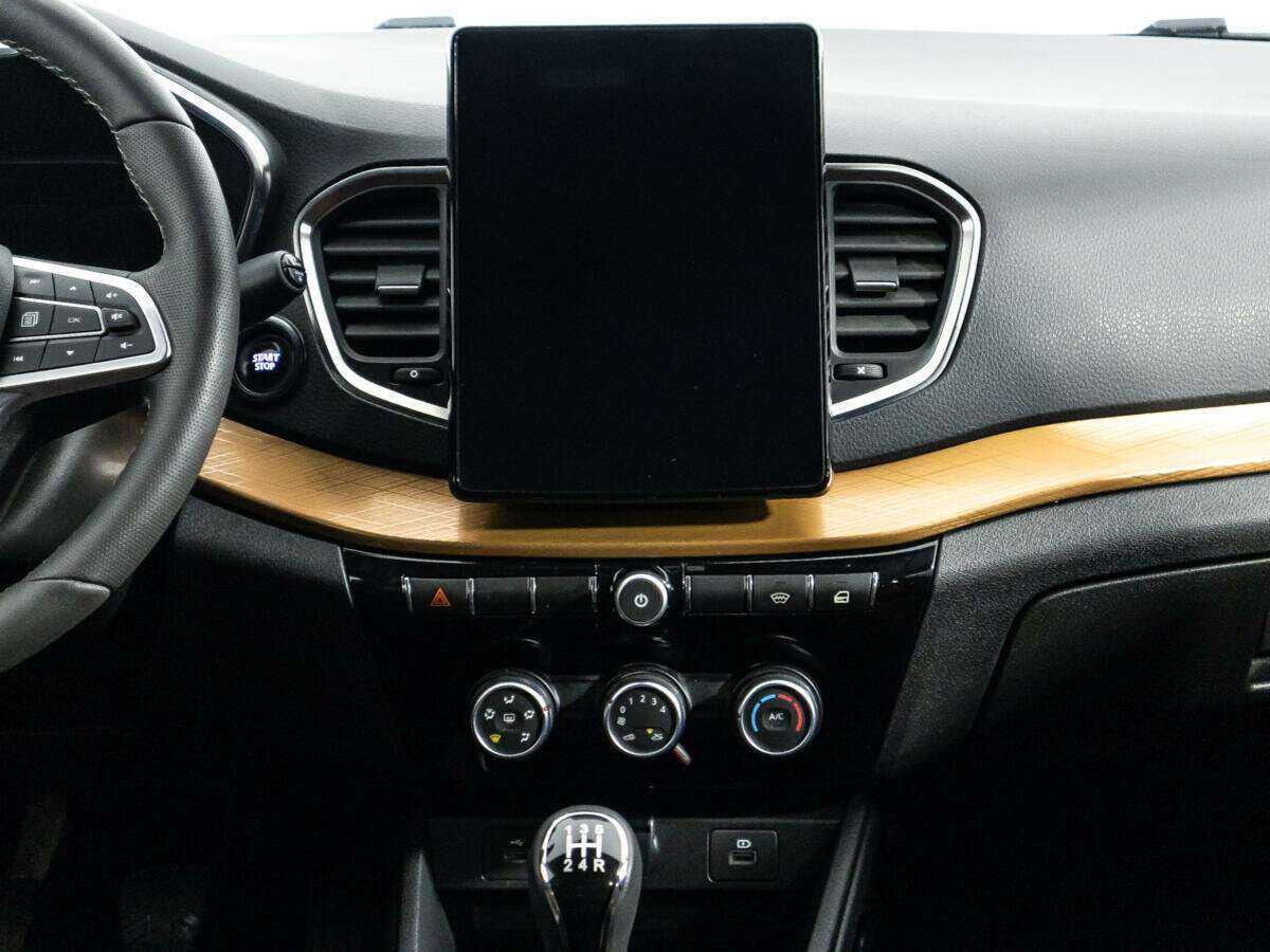 Lada (ВАЗ) Vesta б/у, 2023, Механическая. Фото: #13