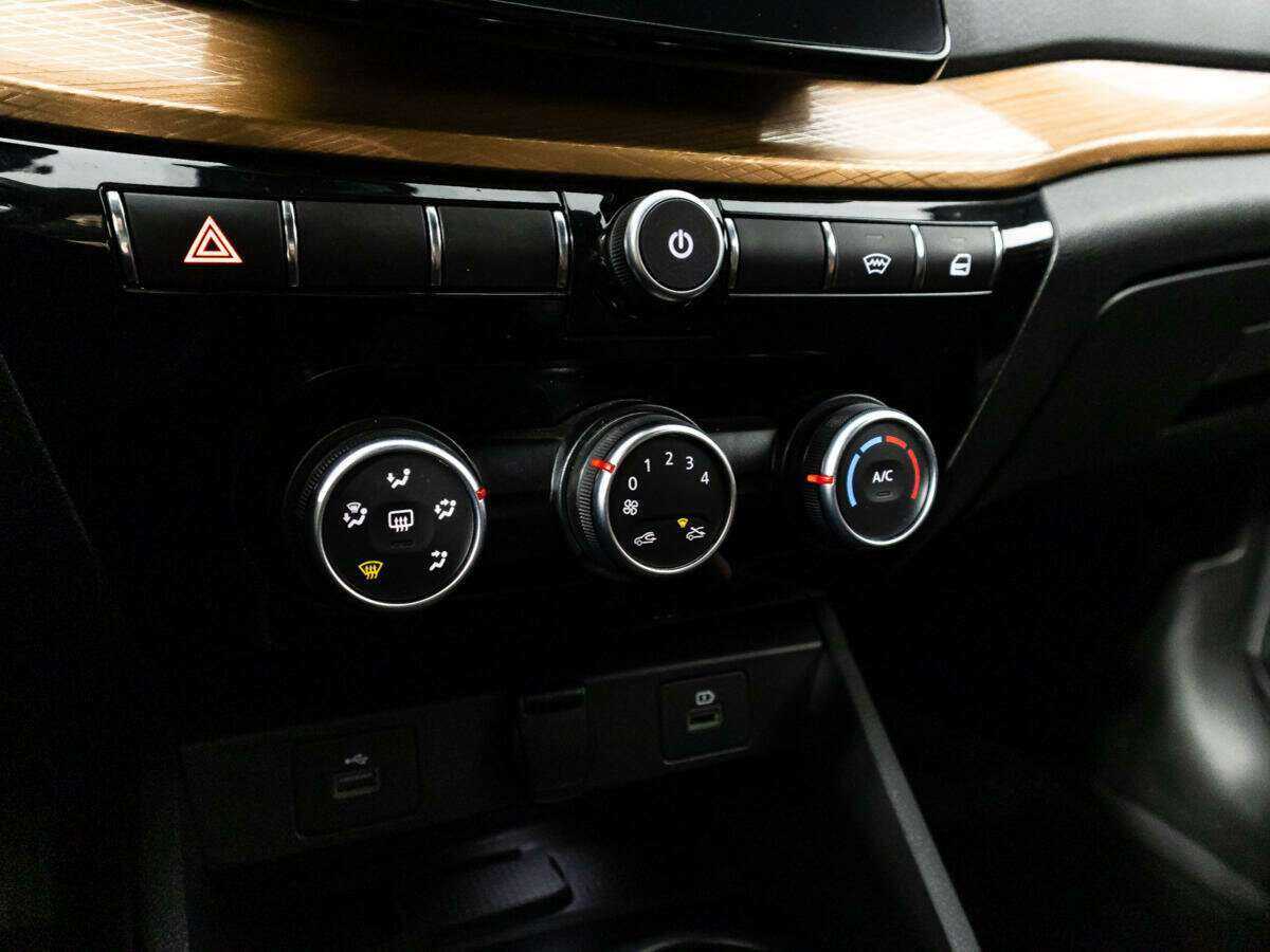 Lada (ВАЗ) Vesta б/у, 2023, Механическая. Фото: #14