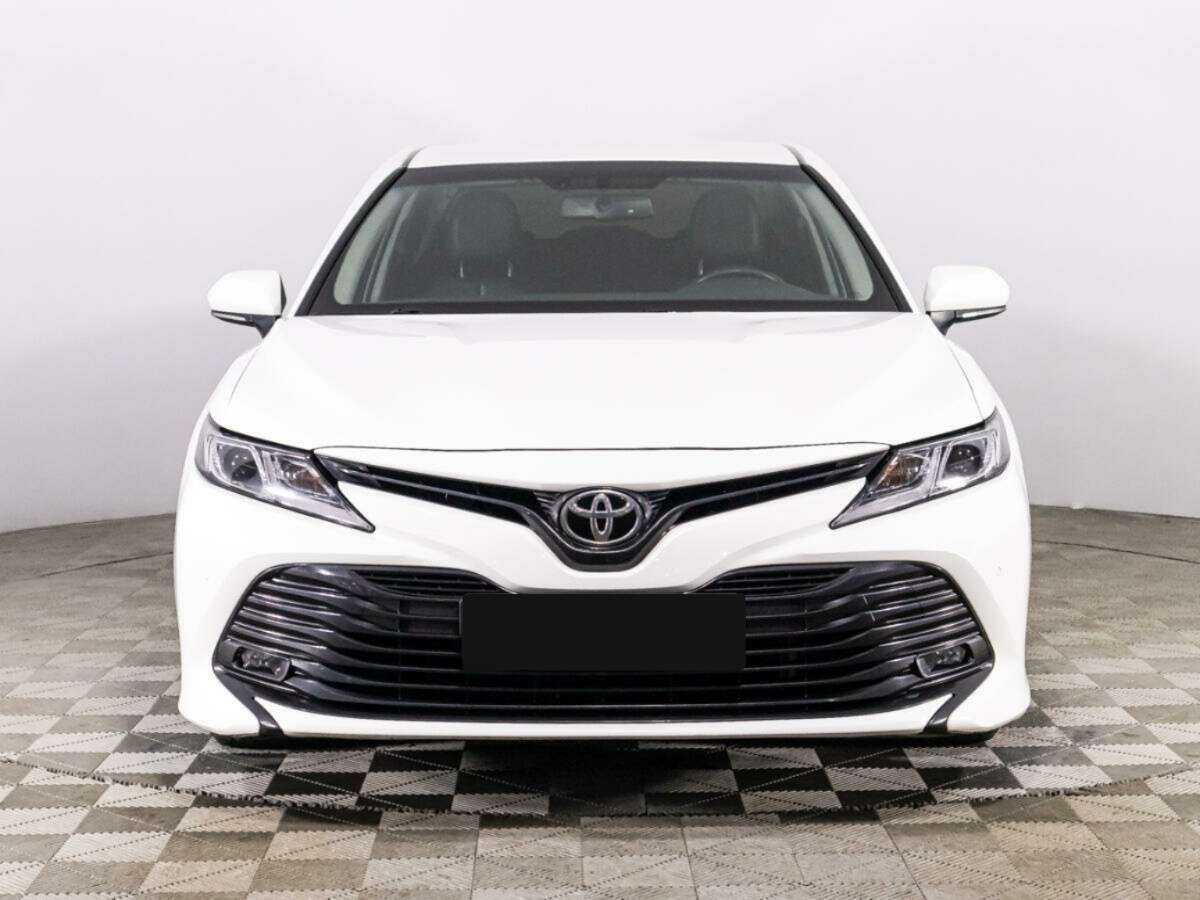 Toyota Camry б/у, 2019, Автоматическая. Фото: #1
