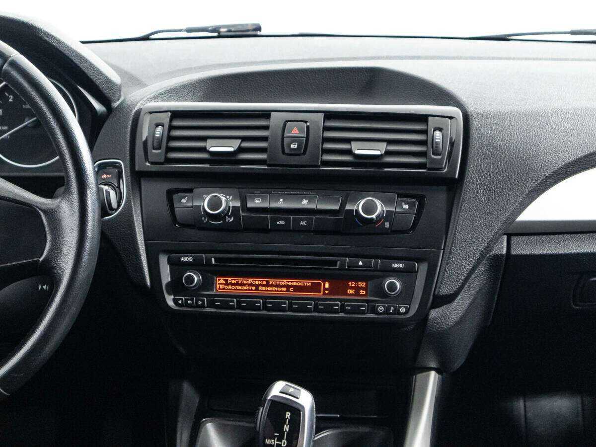 BMW 1 серии б/у, 2012, Автоматическая. Фото: #12