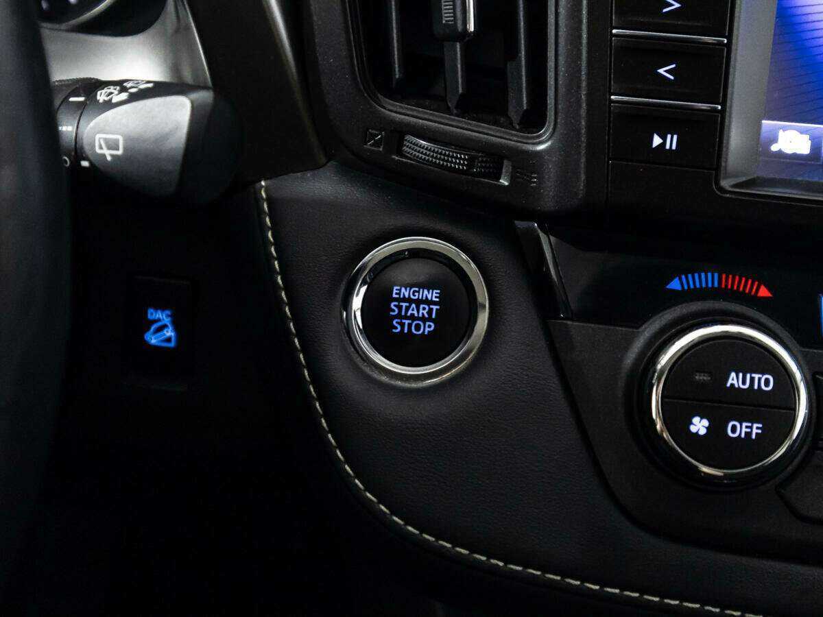 Toyota RAV4 б/у, 2018, Автоматическая. Фото: #17