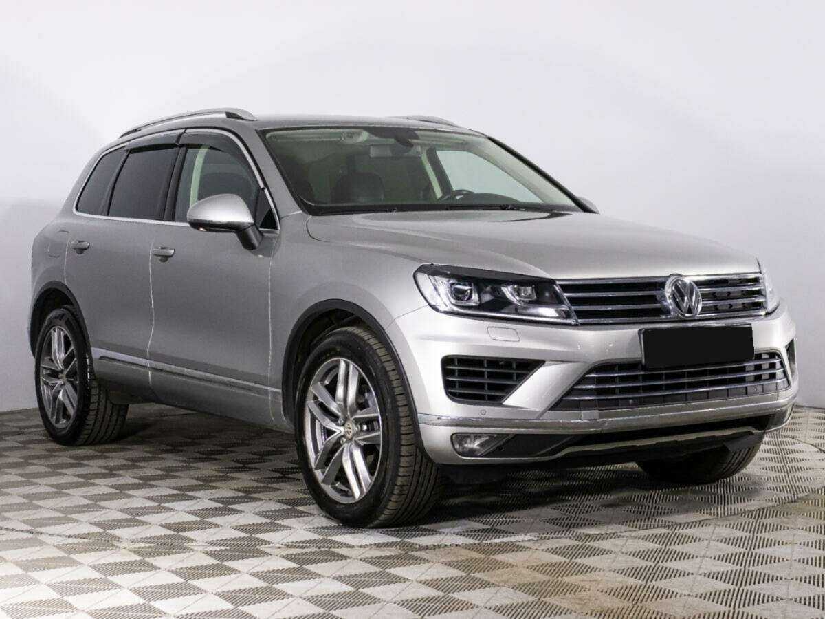 Volkswagen Touareg б/у, 2015, Автоматическая. Фото: #2
