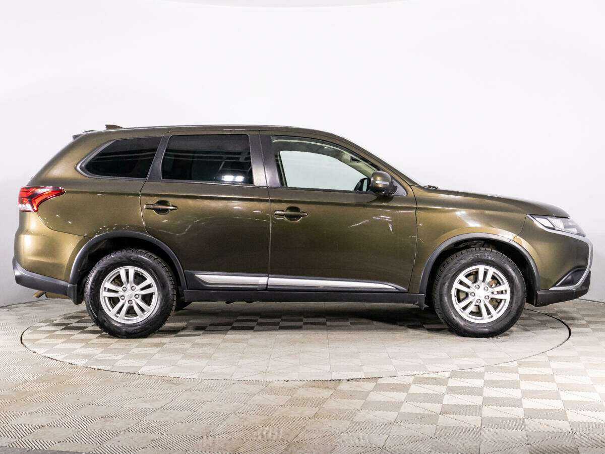 Mitsubishi Outlander б/у, 2019, Вариатор. Фото: #3