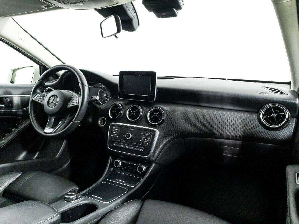 Mercedes-Benz A-Класс б/у, 2016, Роботизированная. Фото: #8