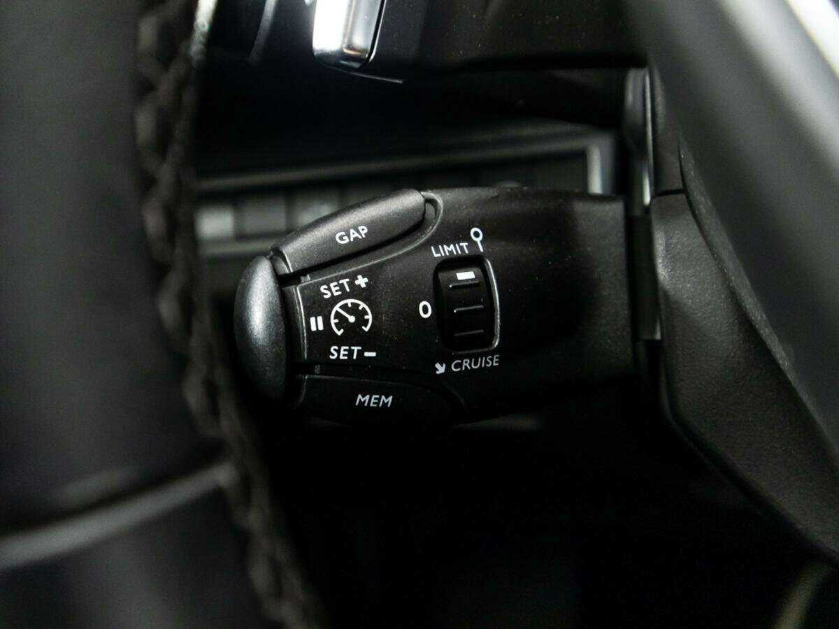 Peugeot 3008 б/у, 2018, Автоматическая. Фото: #17