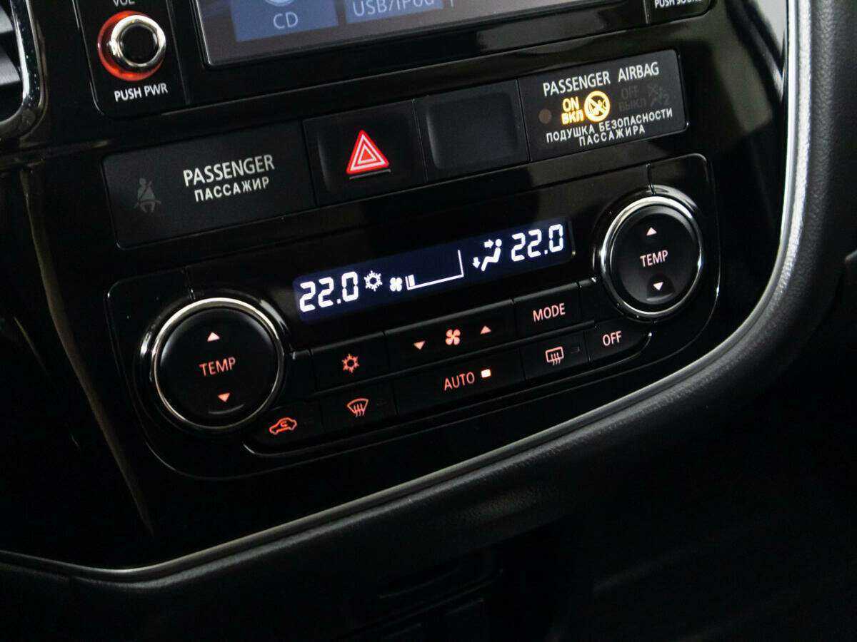 Mitsubishi Outlander б/у, 2017, Вариатор. Фото: #16