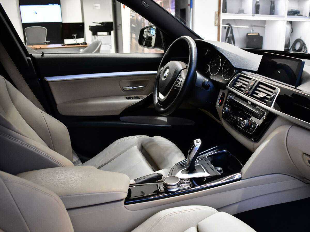BMW 3 серии б/у, 2016, Автоматическая. Фото: #4
