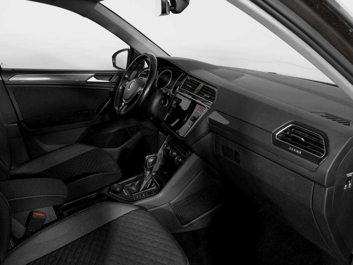 Volkswagen Tiguan б/у, 2018, Роботизированная. Фото: #8
