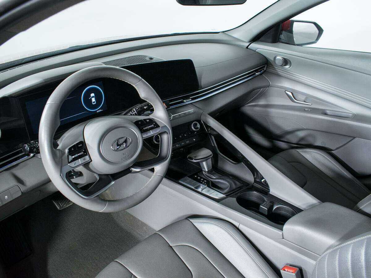 Hyundai Elantra б/у, 2021, Автоматическая. Фото: #12
