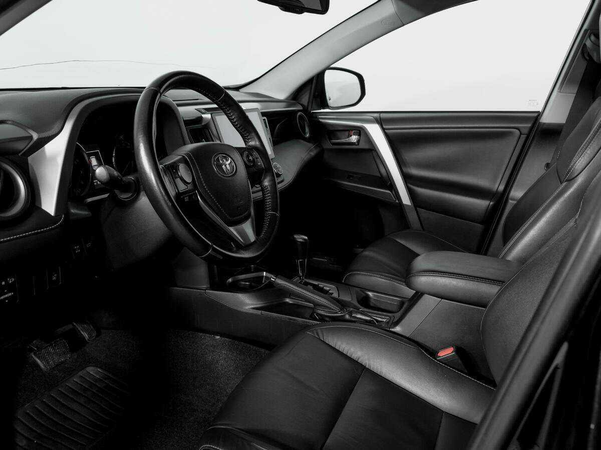 Toyota RAV4 б/у, 2016, Автоматическая. Фото: #15