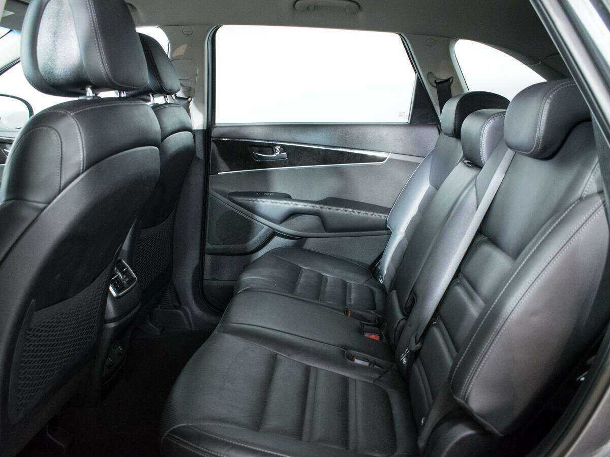 Kia Sorento б/у, 2017, Автоматическая. Фото: #9