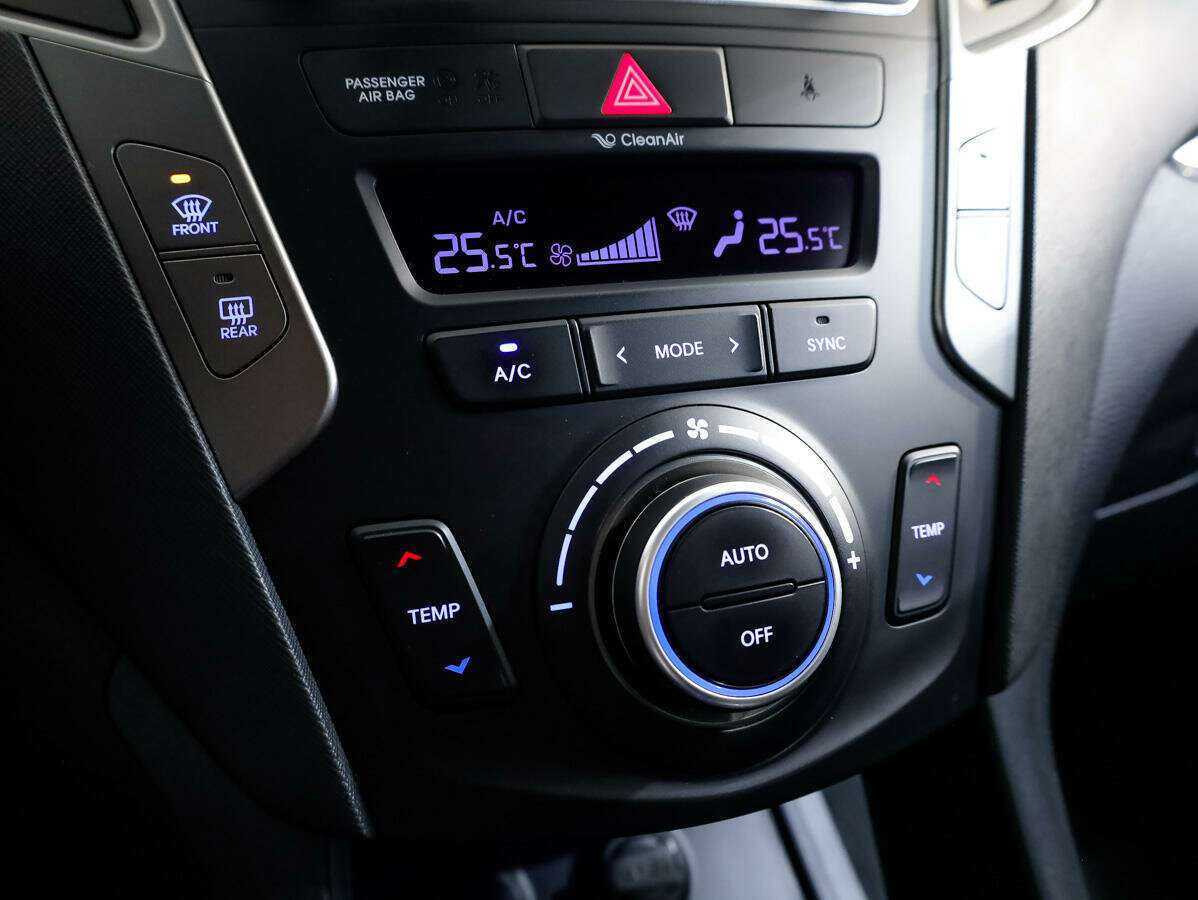 Hyundai Santa Fe б/у, 2017, Автоматическая. Фото: #21