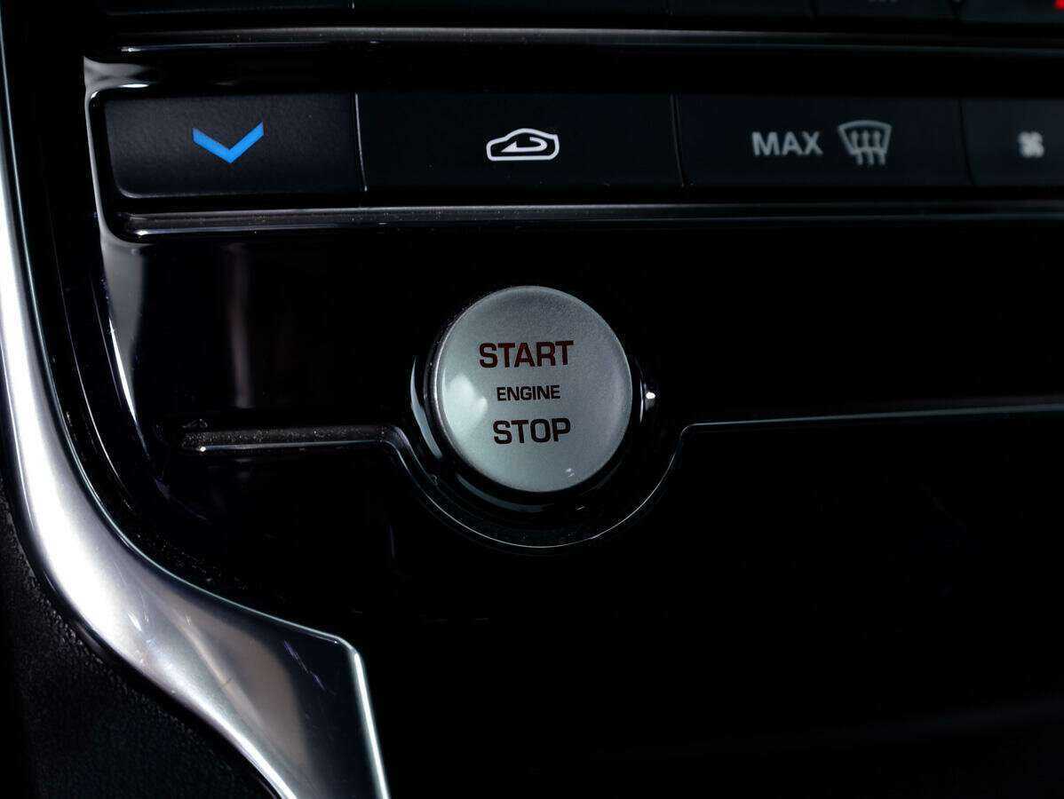 Jaguar XF б/у, 2017, Автоматическая. Фото: #21