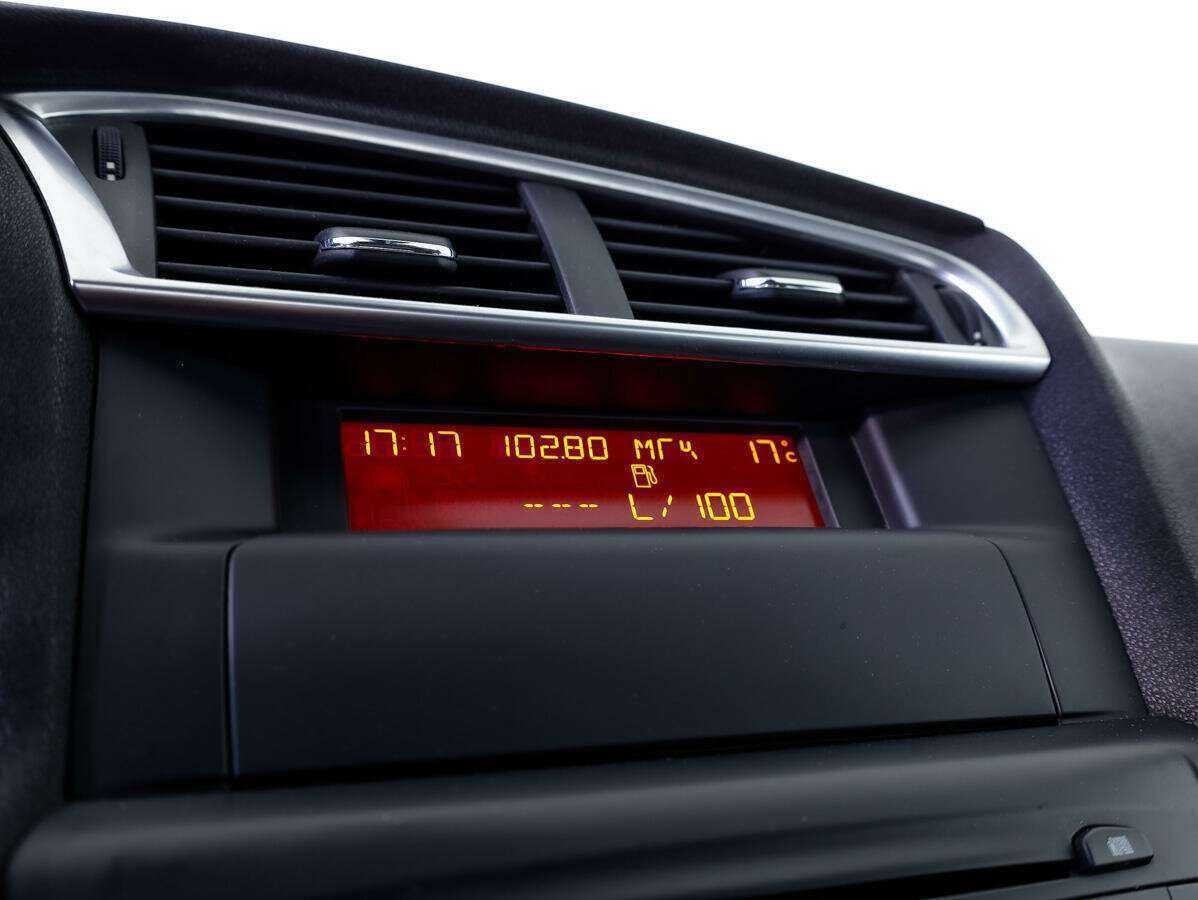 Citroen C4 б/у, 2013, Механическая. Фото: #12