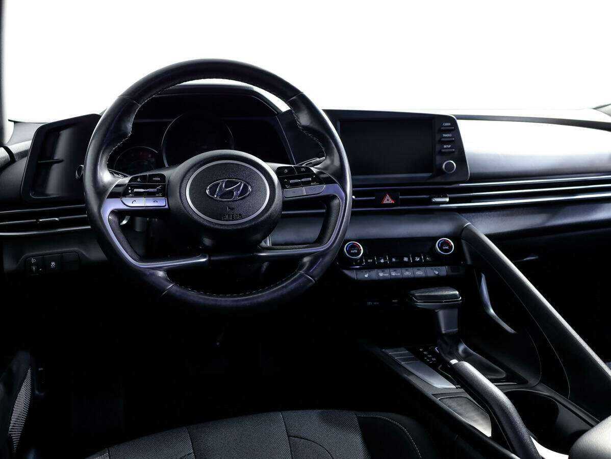 Hyundai Elantra б/у, 2021, Автоматическая. Фото: #12