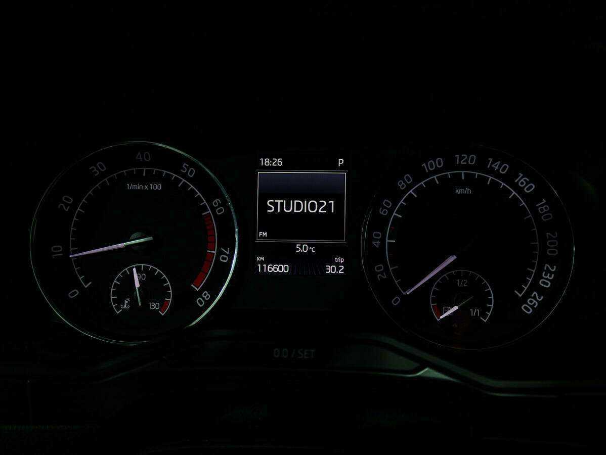 Skoda Superb б/у, 2016, Роботизированная. Фото: #17