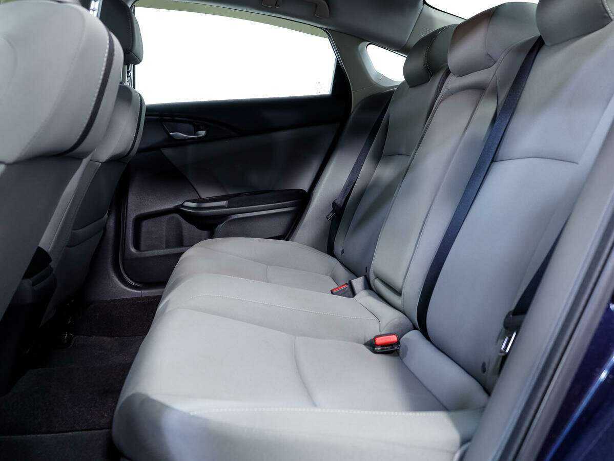 Honda Civic б/у, 2019, Вариатор. Фото: #11