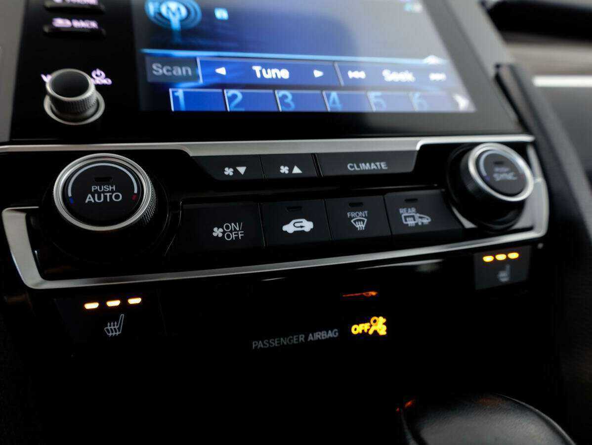 Honda Civic б/у, 2019, Вариатор. Фото: #14