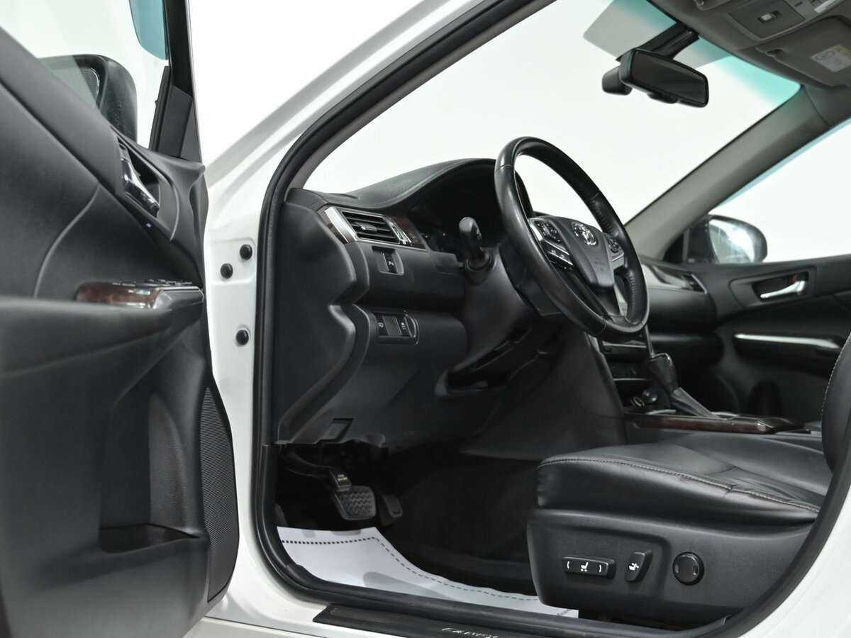 Toyota Camry б/у, 2017, Автоматическая. Фото: #4