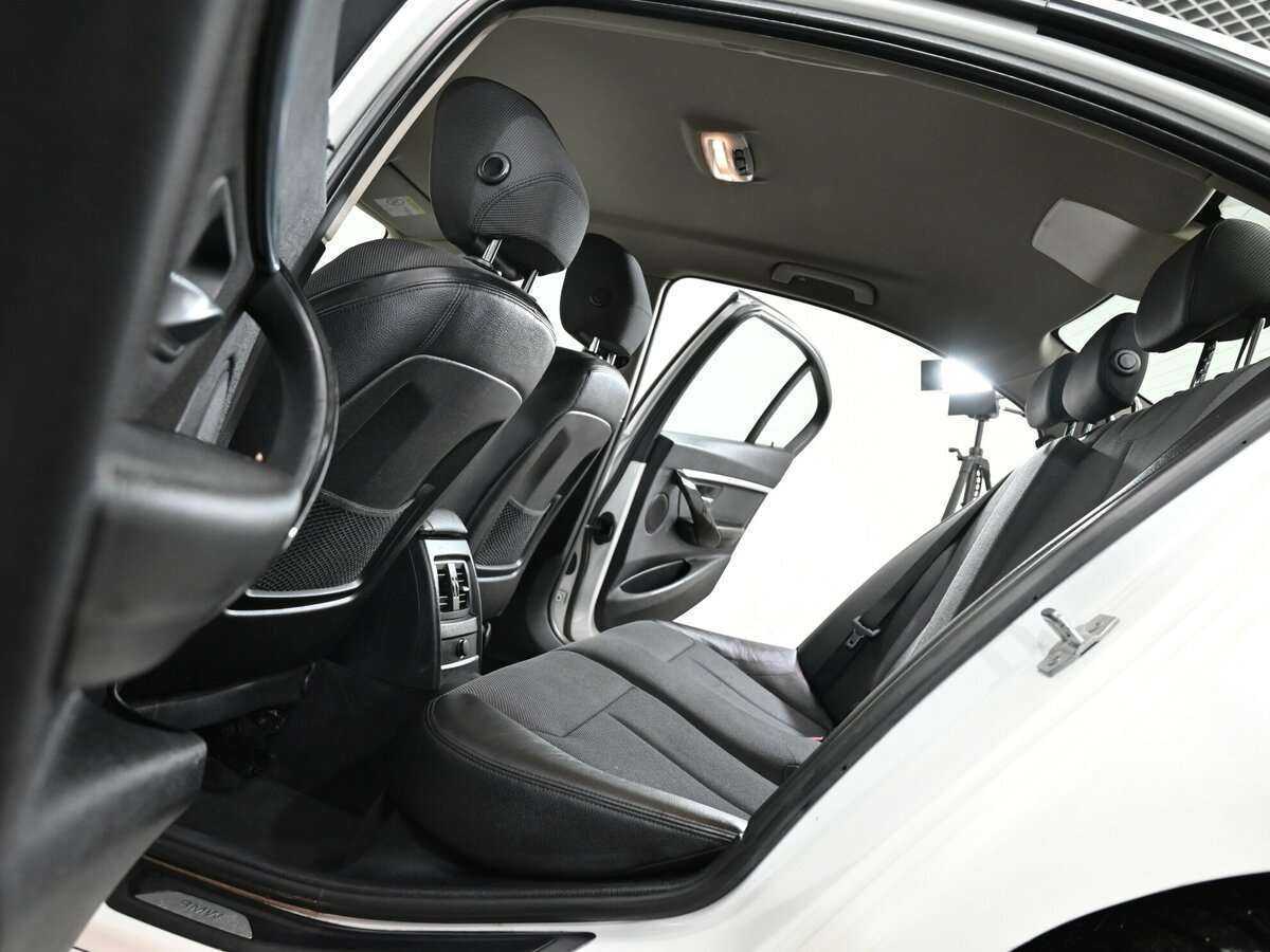 BMW 3 серии б/у, 2016, Автоматическая. Фото: #10