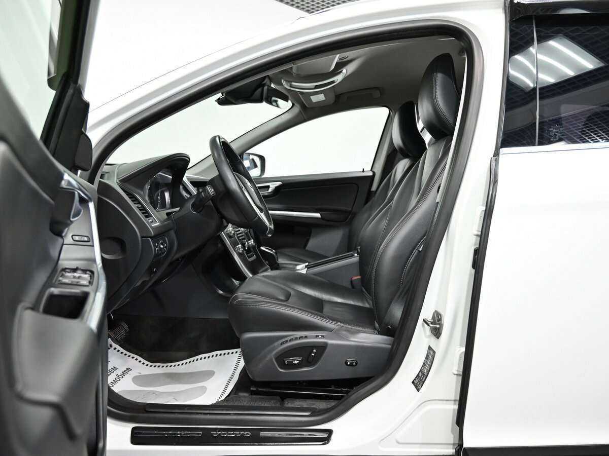 Volvo XC60 б/у, 2014, Автоматическая. Фото: #4