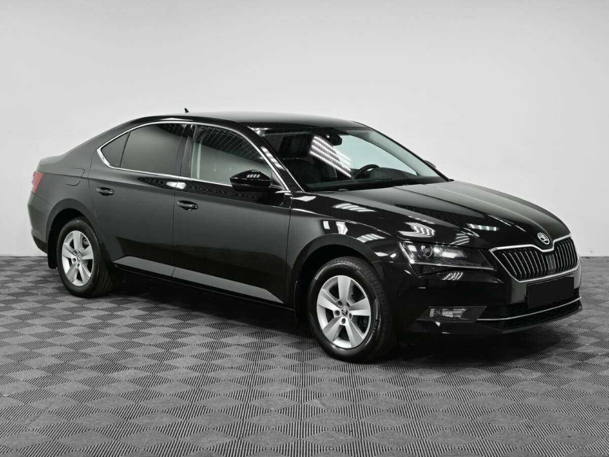 Skoda Superb б/у, 2016, Роботизированная. Фото: #2