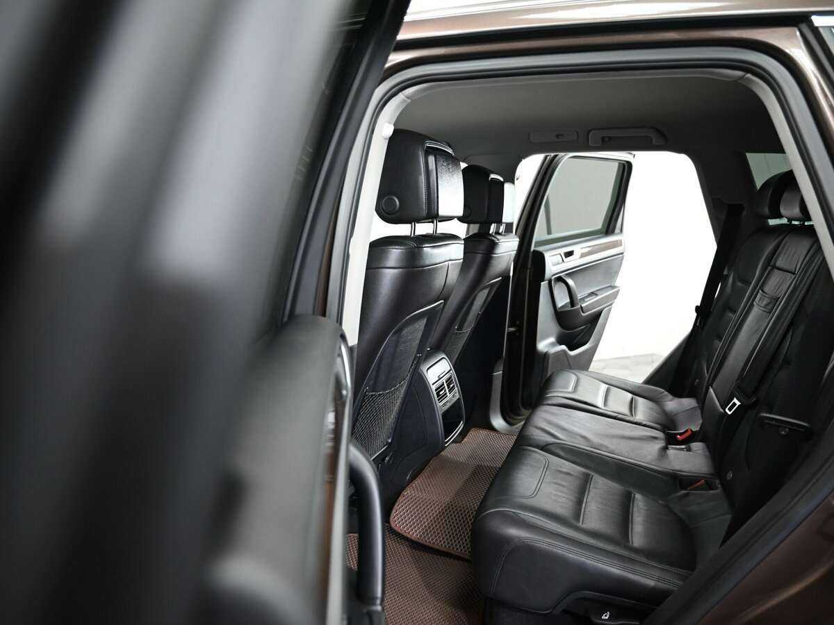 Volkswagen Touareg б/у, 2013, Автоматическая. Фото: #15