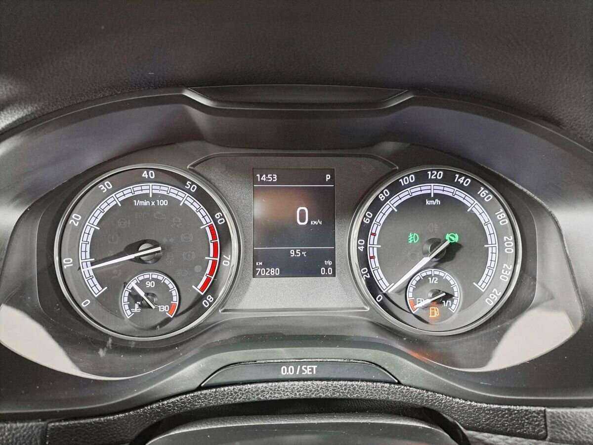 Skoda Karoq б/у, 2020, Автоматическая. Фото: #9