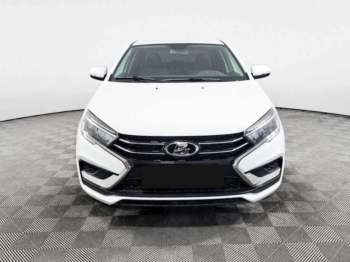 Lada (ВАЗ) Vesta б/у, 2023, Механическая. Фото: #1