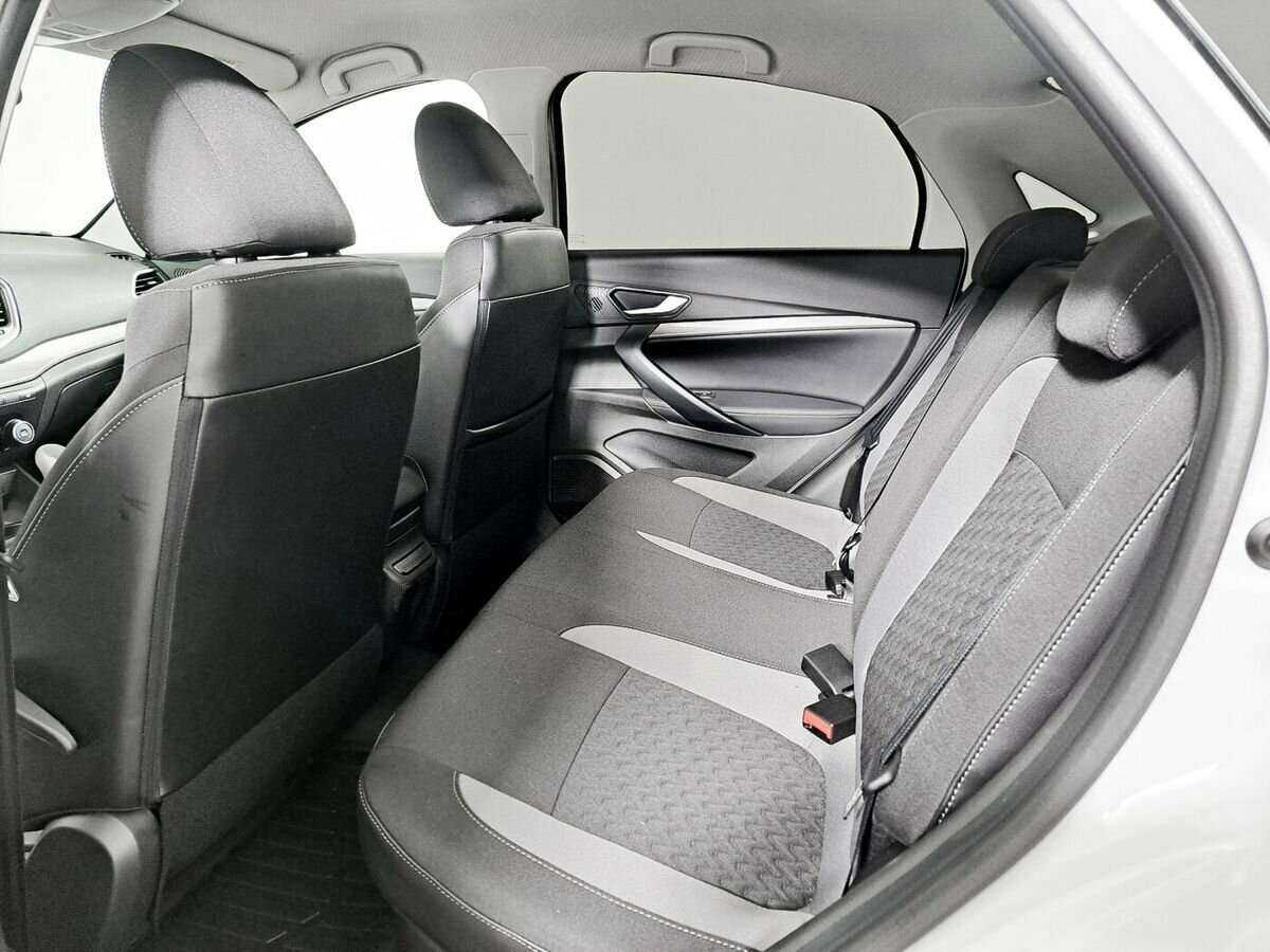 Lada (ВАЗ) Vesta б/у, 2023, Механическая. Фото: #7