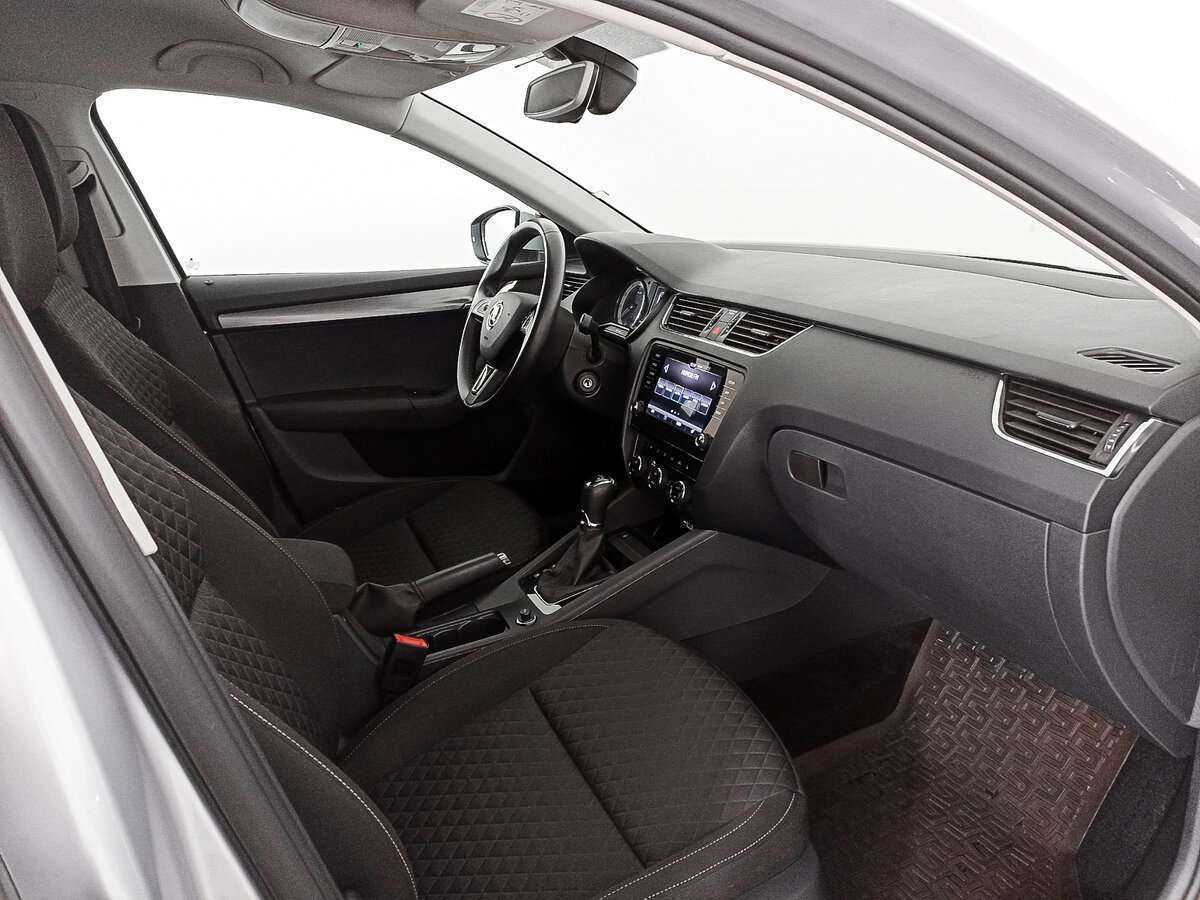 Skoda Octavia б/у, 2018, Роботизированная. Фото: #8