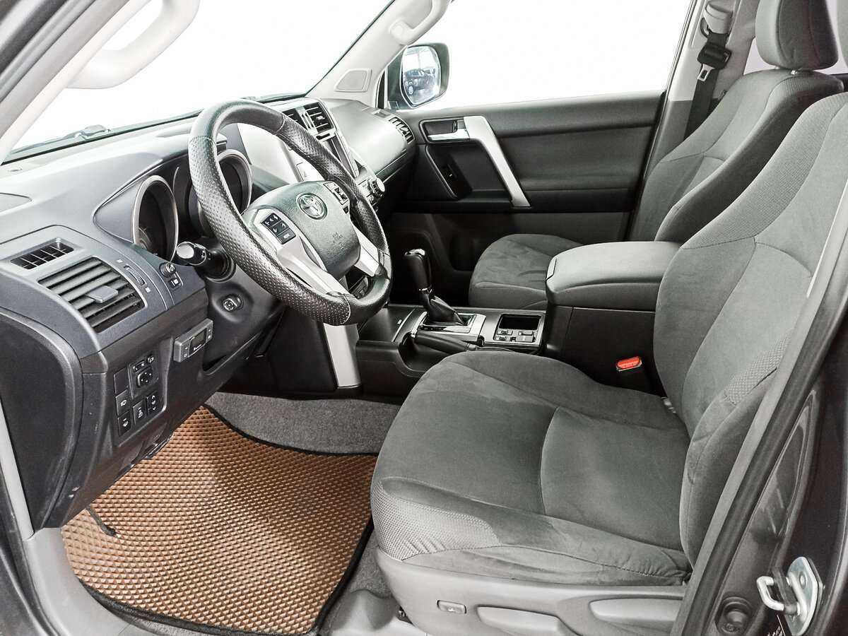 Toyota Land Cruiser Prado б/у, 2012, Автоматическая. Фото: #11
