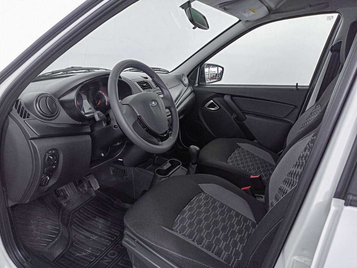 Lada (ВАЗ) Granta б/у, 2023, Механическая. Фото: #13