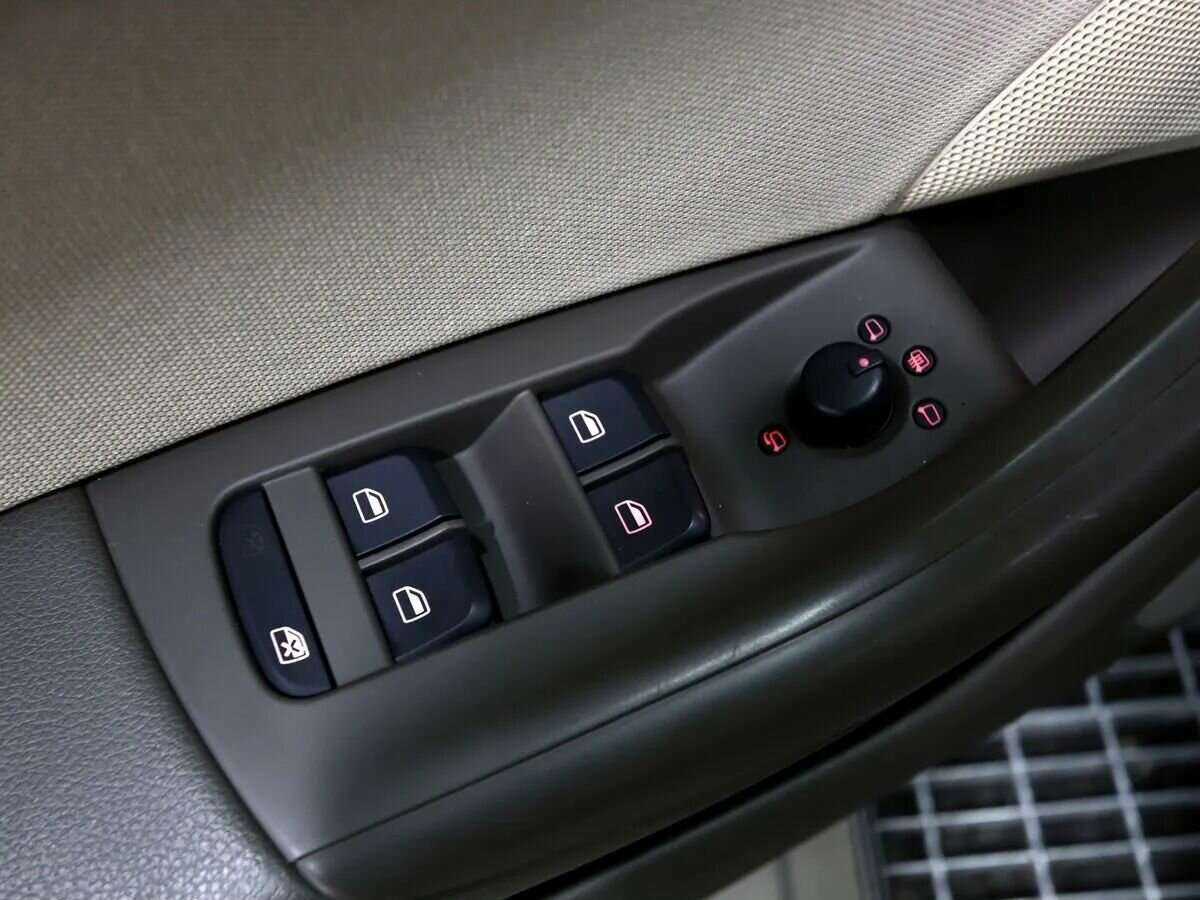 Audi Q3 б/у, 2013, Роботизированная. Фото: #8