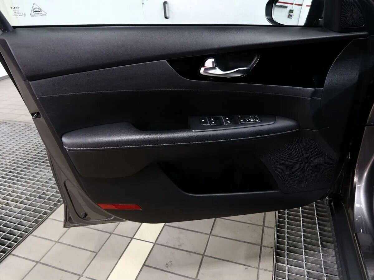 Kia Cerato б/у, 2021, Автоматическая. Фото: #5