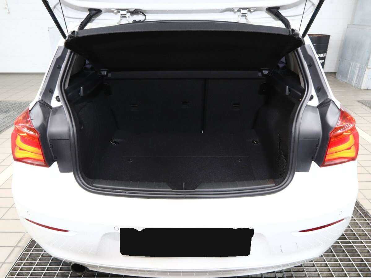 BMW 1 серии б/у, 2016, Автоматическая. Фото: #4