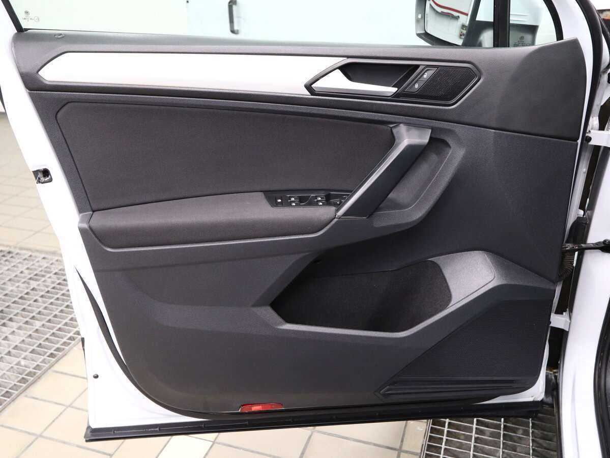 Volkswagen Tiguan б/у, 2019, Роботизированная. Фото: #4