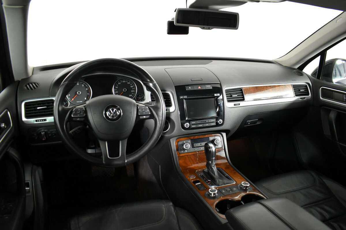 Volkswagen Touareg б/у, 2012, Автоматическая. Фото: #8