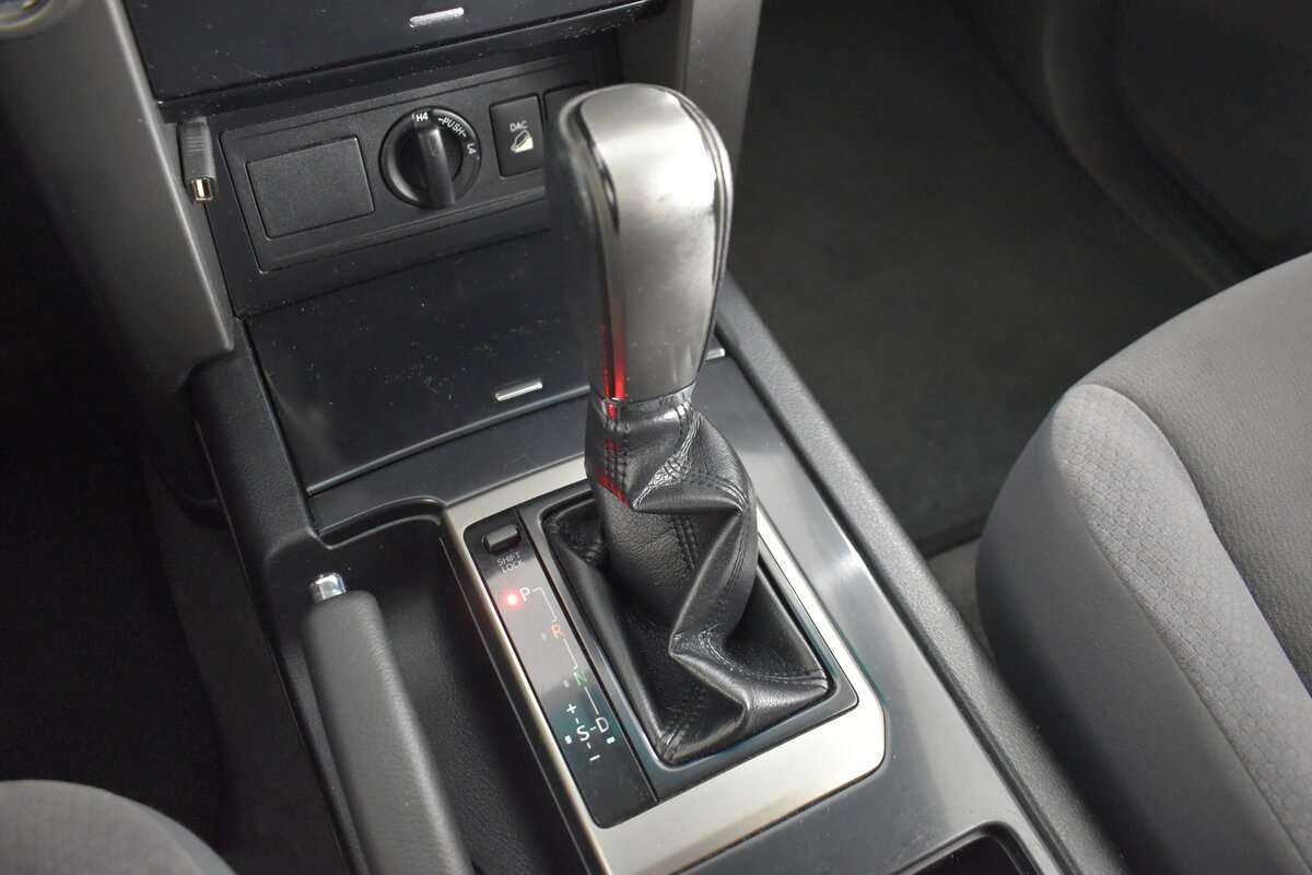Toyota Land Cruiser Prado б/у, 2012, Автоматическая. Фото: #14