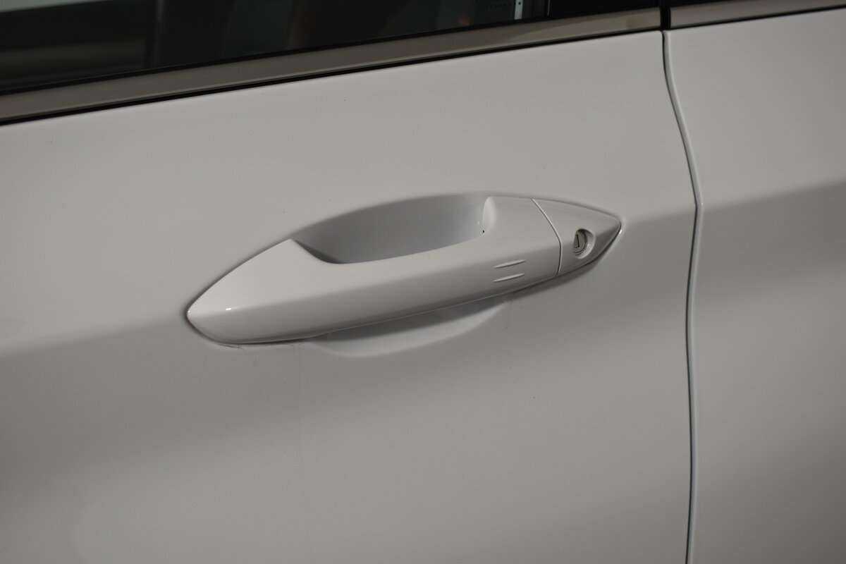 Geely Coolray б/у, 2023, Роботизированная. Фото: #6