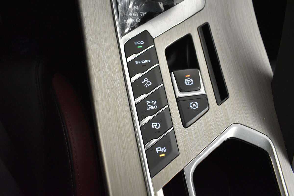 Geely Coolray б/у, 2023, Роботизированная. Фото: #17