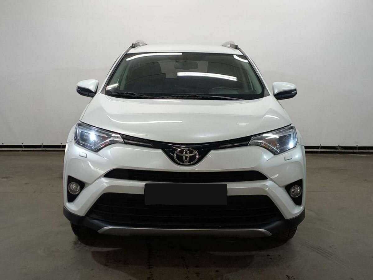 Toyota RAV4 б/у, 2018, Автоматическая. Фото: #1