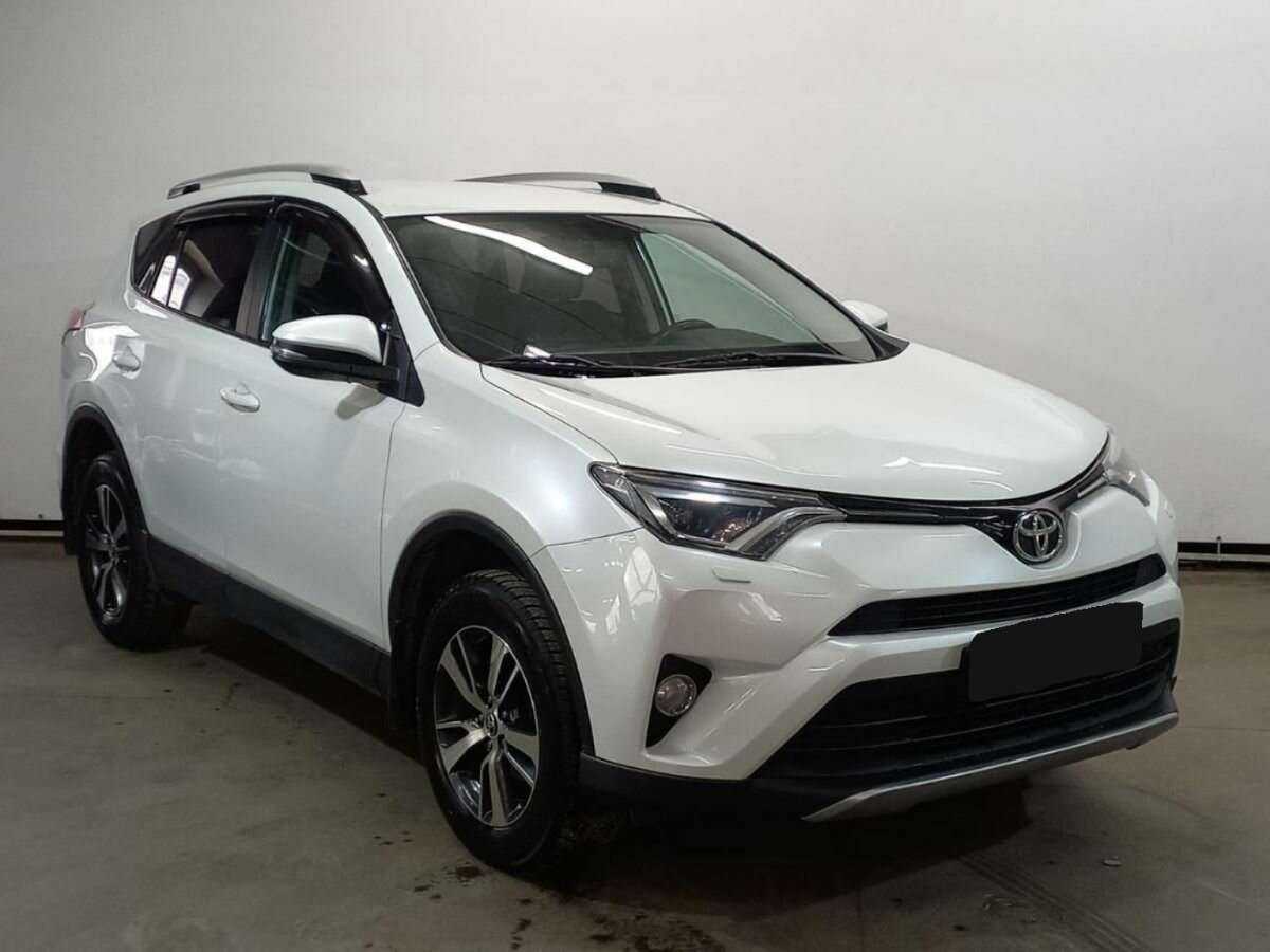 Toyota RAV4 б/у, 2018, Автоматическая. Фото: #2