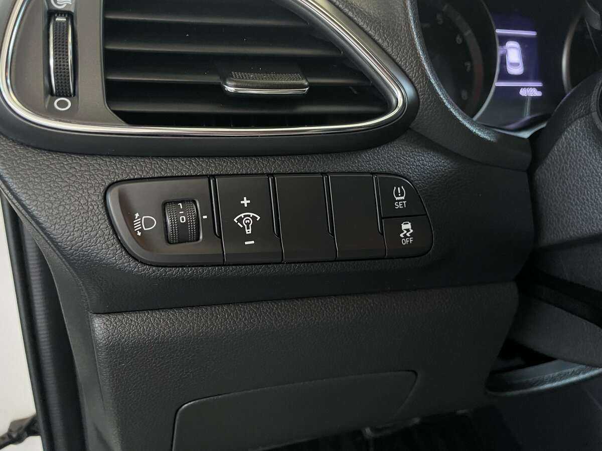 Hyundai i30 б/у, 2022, Автоматическая. Фото: #13