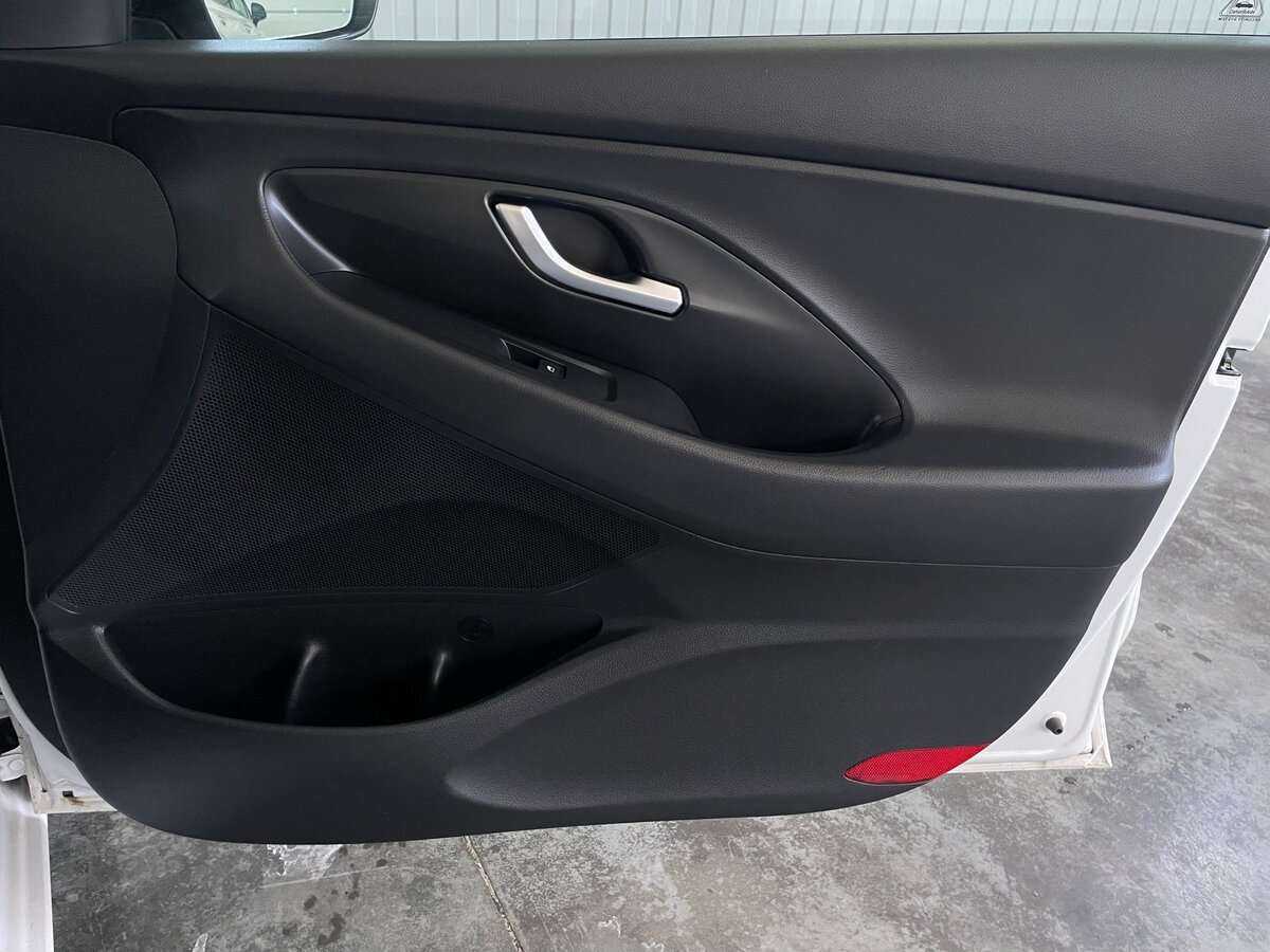 Hyundai i30 б/у, 2022, Автоматическая. Фото: #20