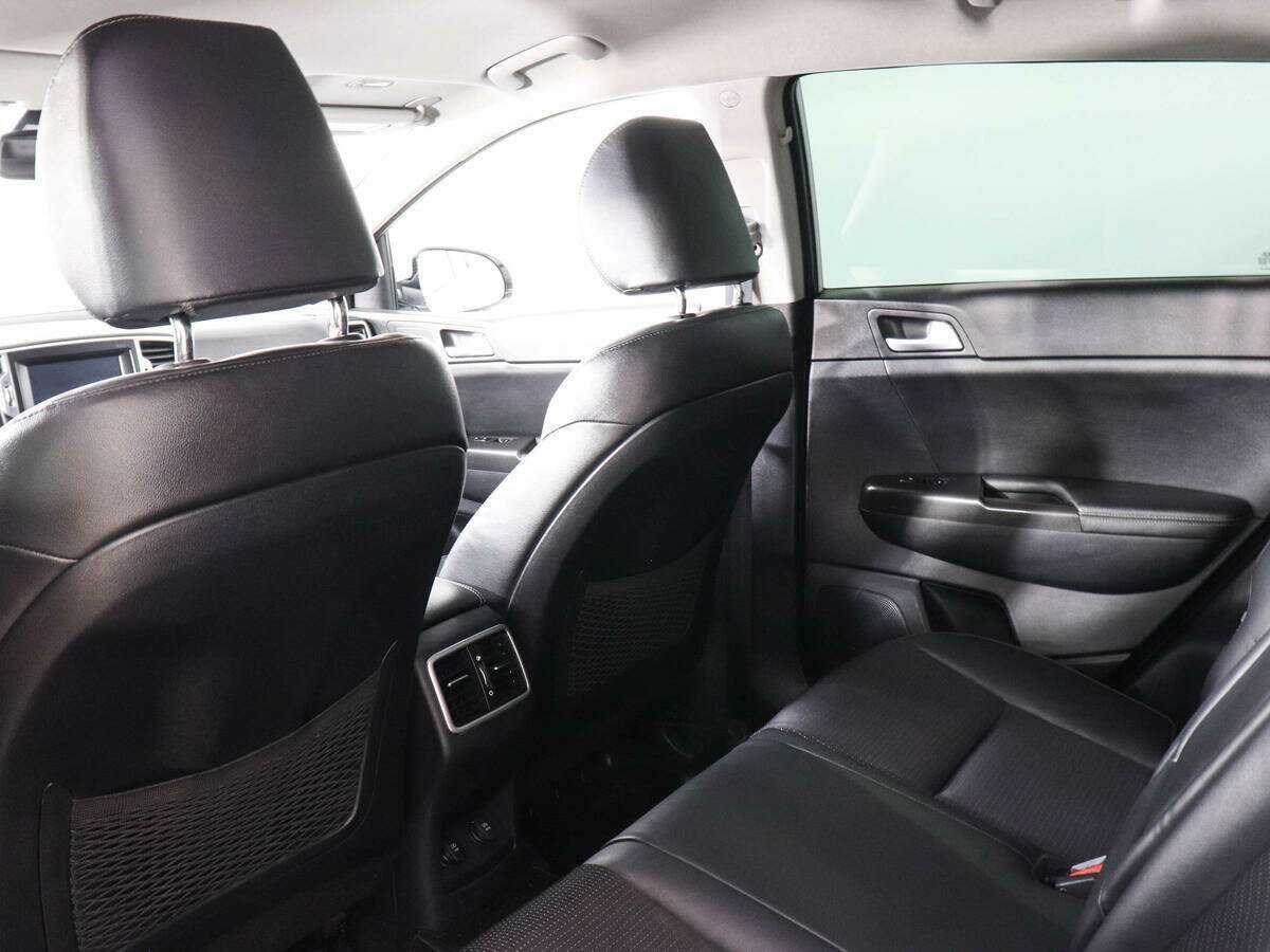 Kia Sportage б/у, 2016, Автоматическая. Фото: #11
