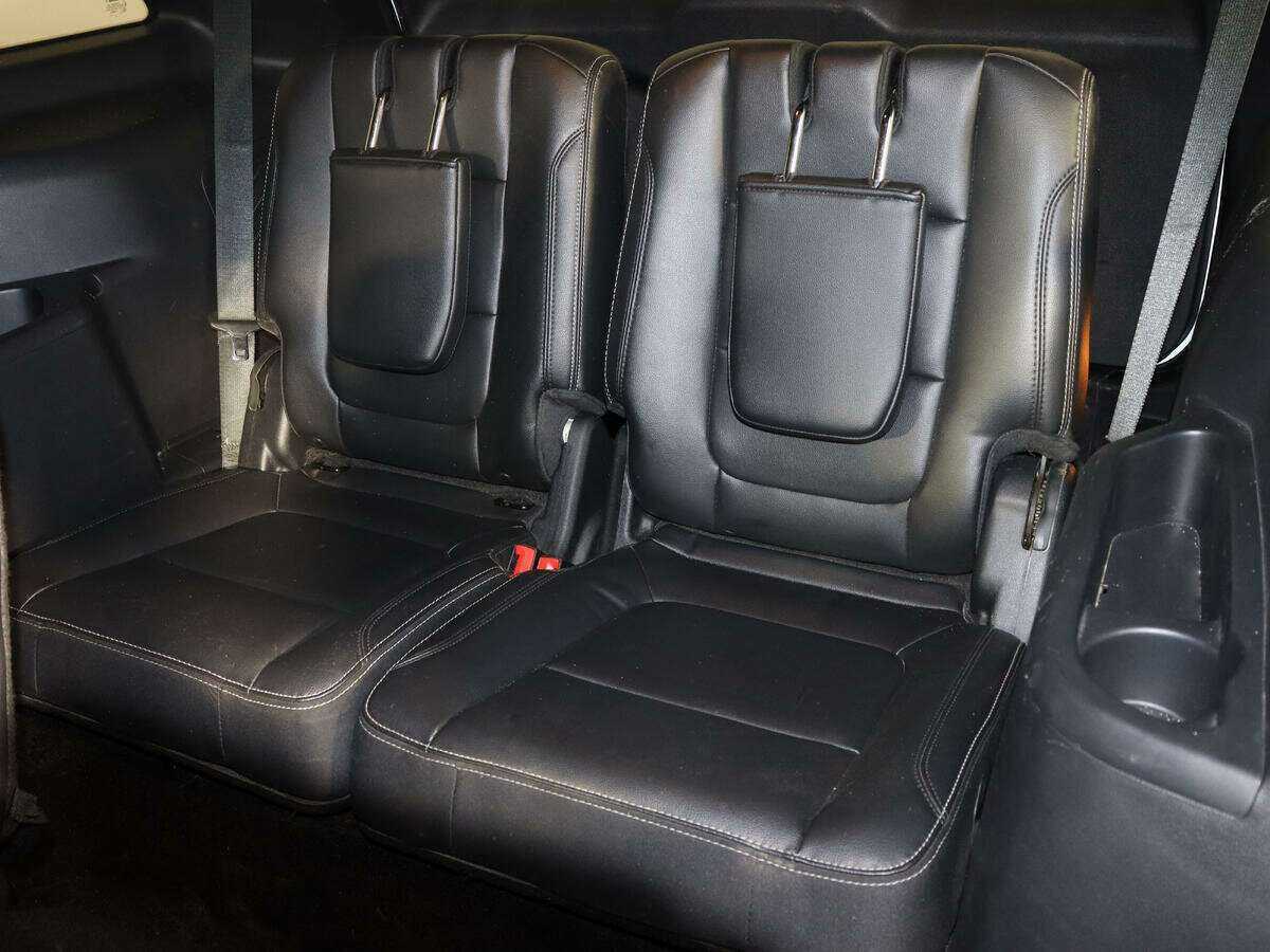 Ford Explorer б/у, 2016, Автоматическая. Фото: #8