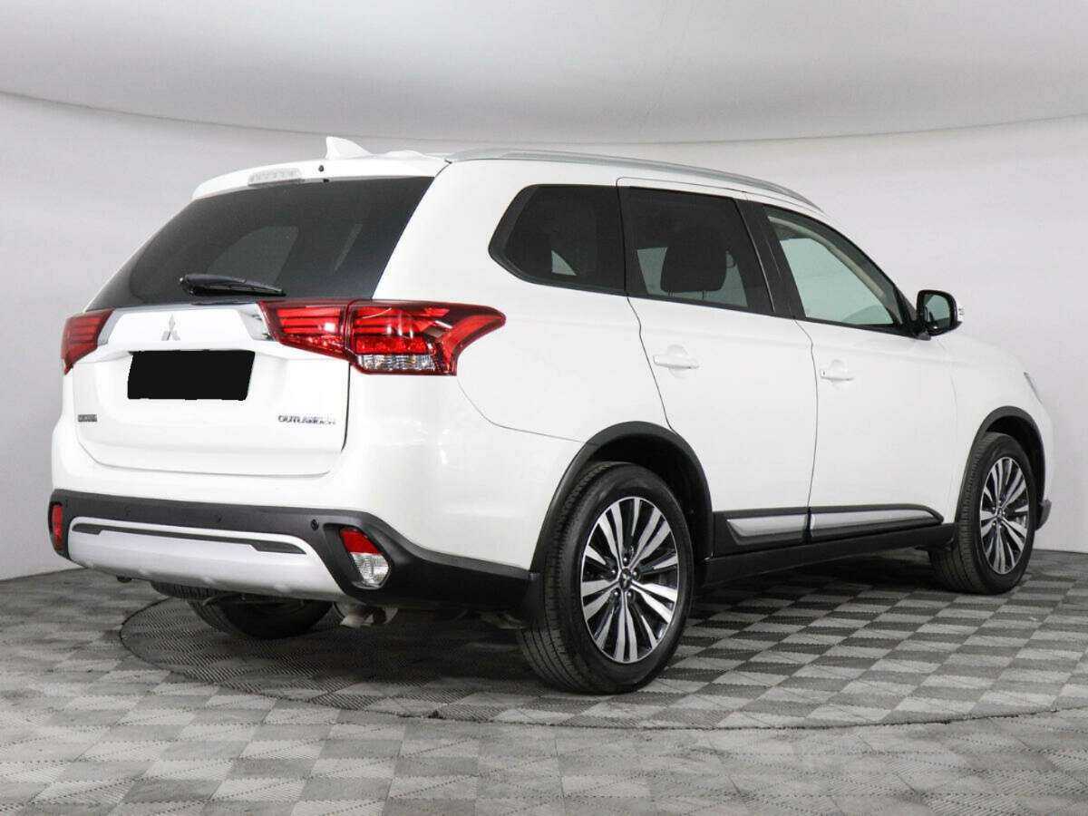 Mitsubishi Outlander б/у, 2019, Вариатор. Фото: #4