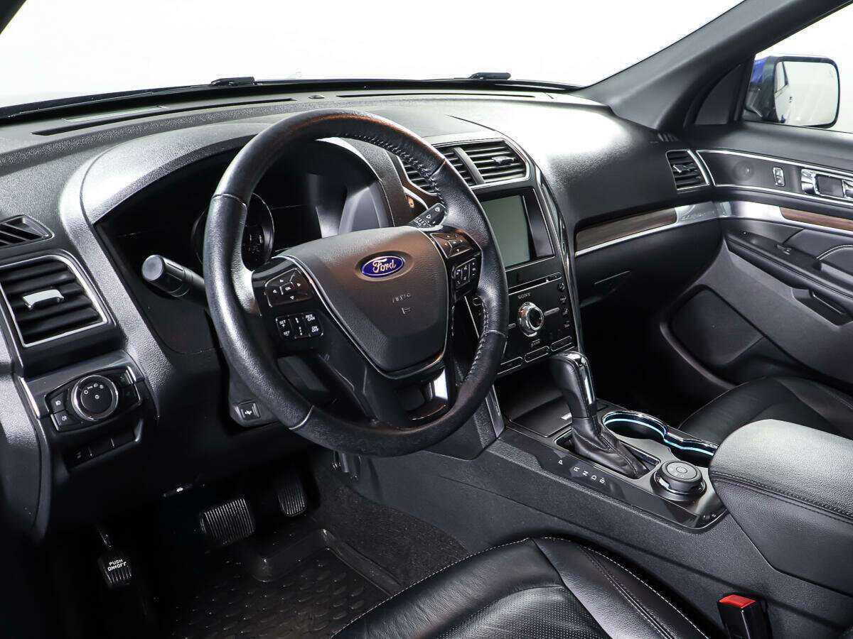 Ford Explorer б/у, 2017, Автоматическая. Фото: #14