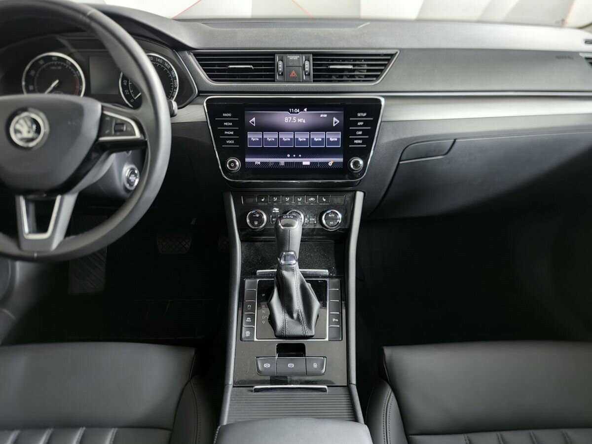 Skoda Superb б/у, 2017, Роботизированная. Фото: #10